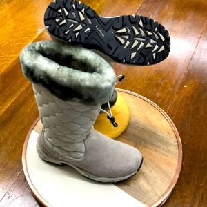 LL Bean snow boots!